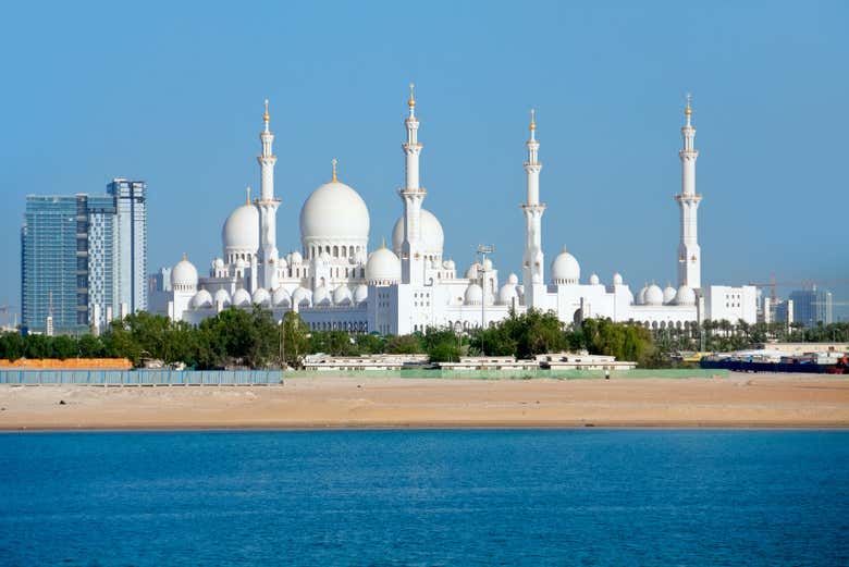 See Sheikh Zayed Grand Mosque in Abu Dhabi